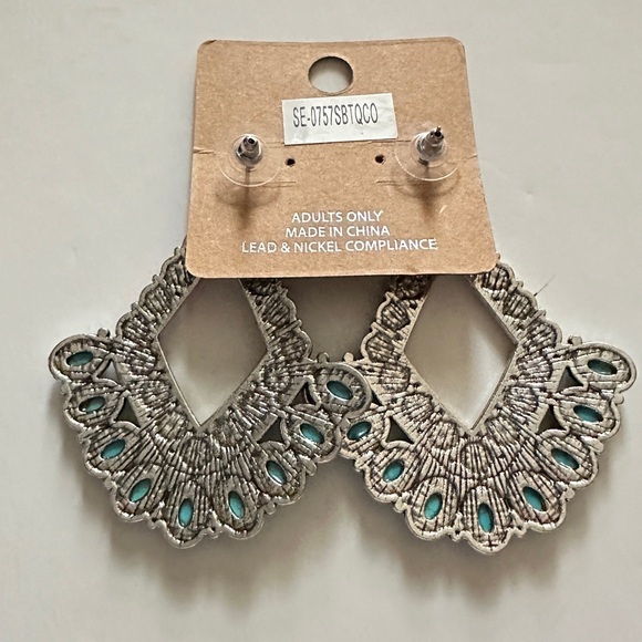 Boho Red & Turquoise Diamond-Shaped Western Earrings – Boho Statement Style - Picture 3 of 3